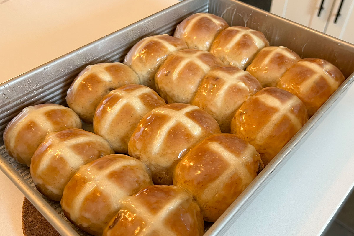 Hot Cross Buns - Grandma Jackie's Recipes