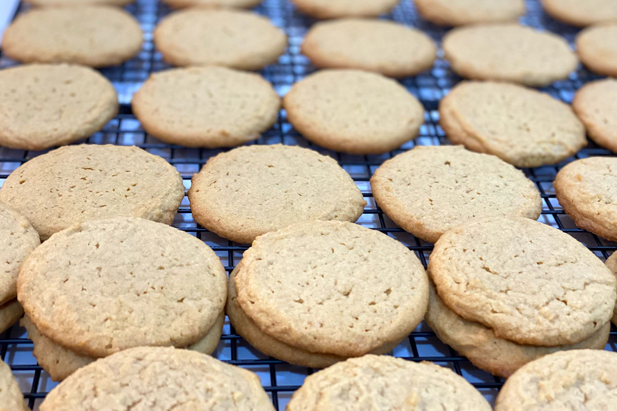 Old Fashioned Peanut Butter Cookies - Grandma Jackie's Recipes